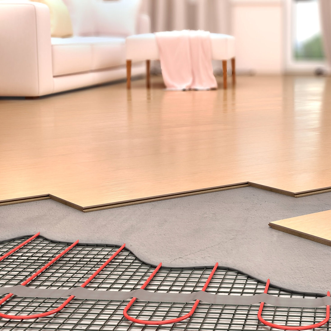 Cross-section of a floor showing underfloor heating installation with self-levelling compound and wooden panels.