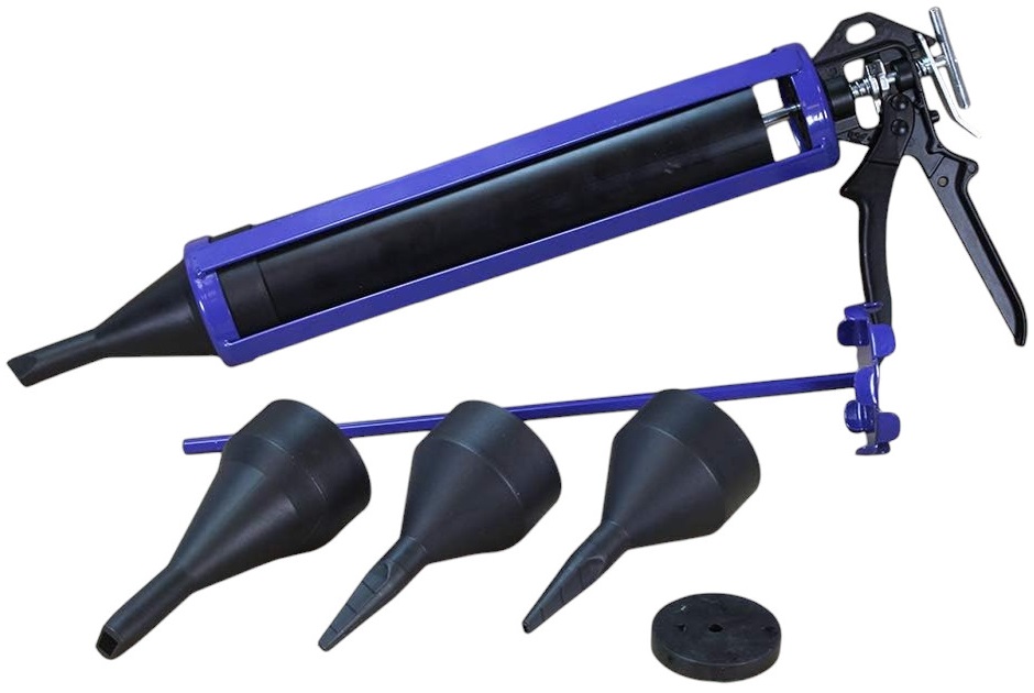 Faithfull mortar and cement pointing gun kit with three nozzles and a plunger for brickwork finishing.