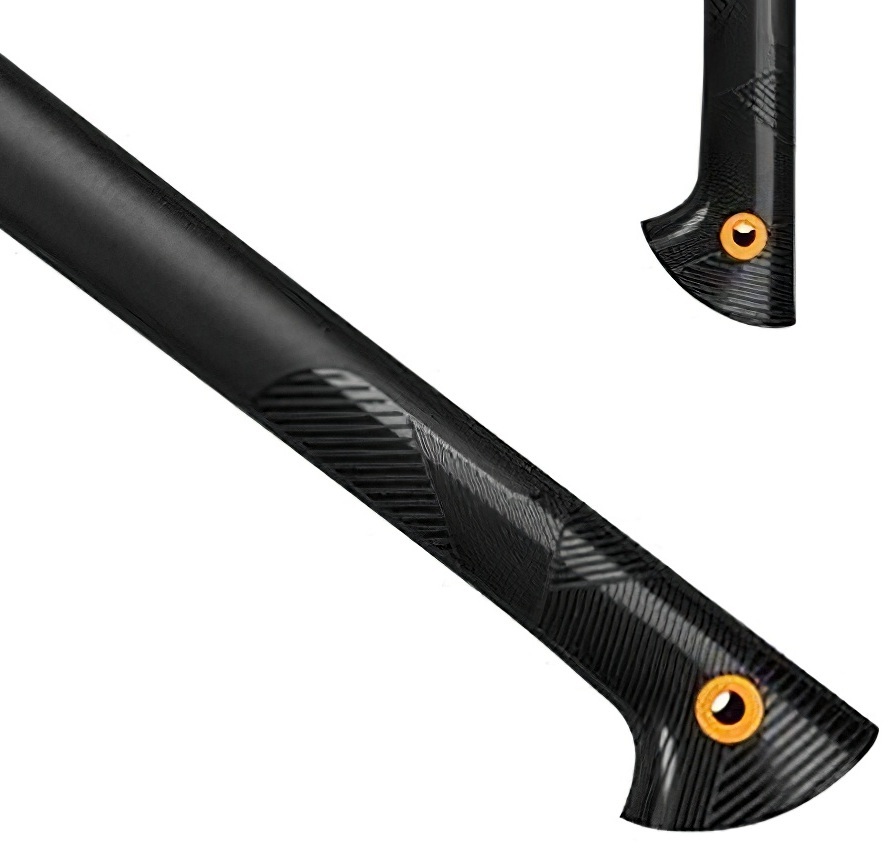 Showing the Fiskars Solid Splitting Axe A26 XL with easy grip handle