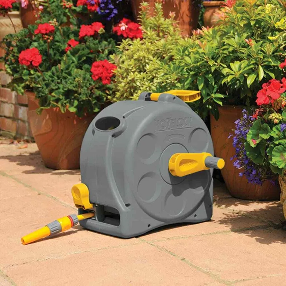 Hozelock Wall or Floor Mounted Hose Pipe Reel with 25m Capacity (2415) Hozelock Wall or Floor Mounted Hose Pipe Reel with 25m Capacity (2415)