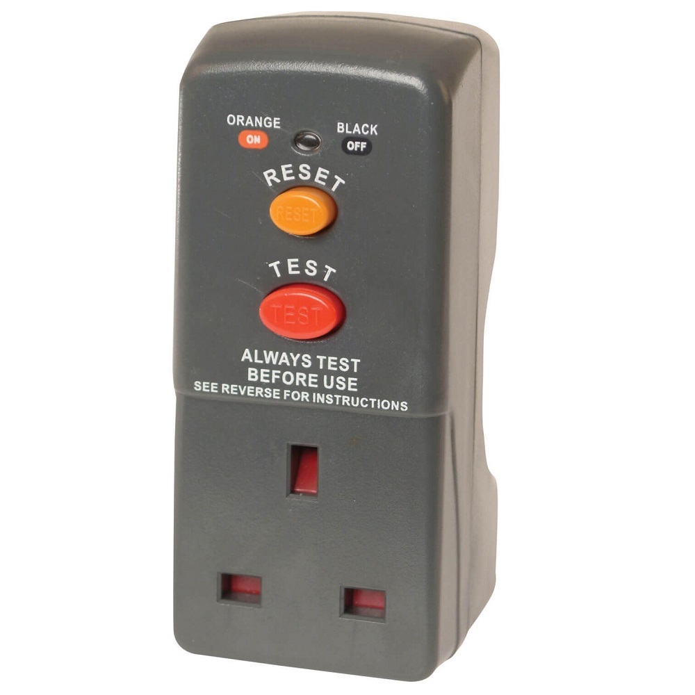 Masterplug RCD Safety Circuit Breaker Plug Adapter with reset and test buttons