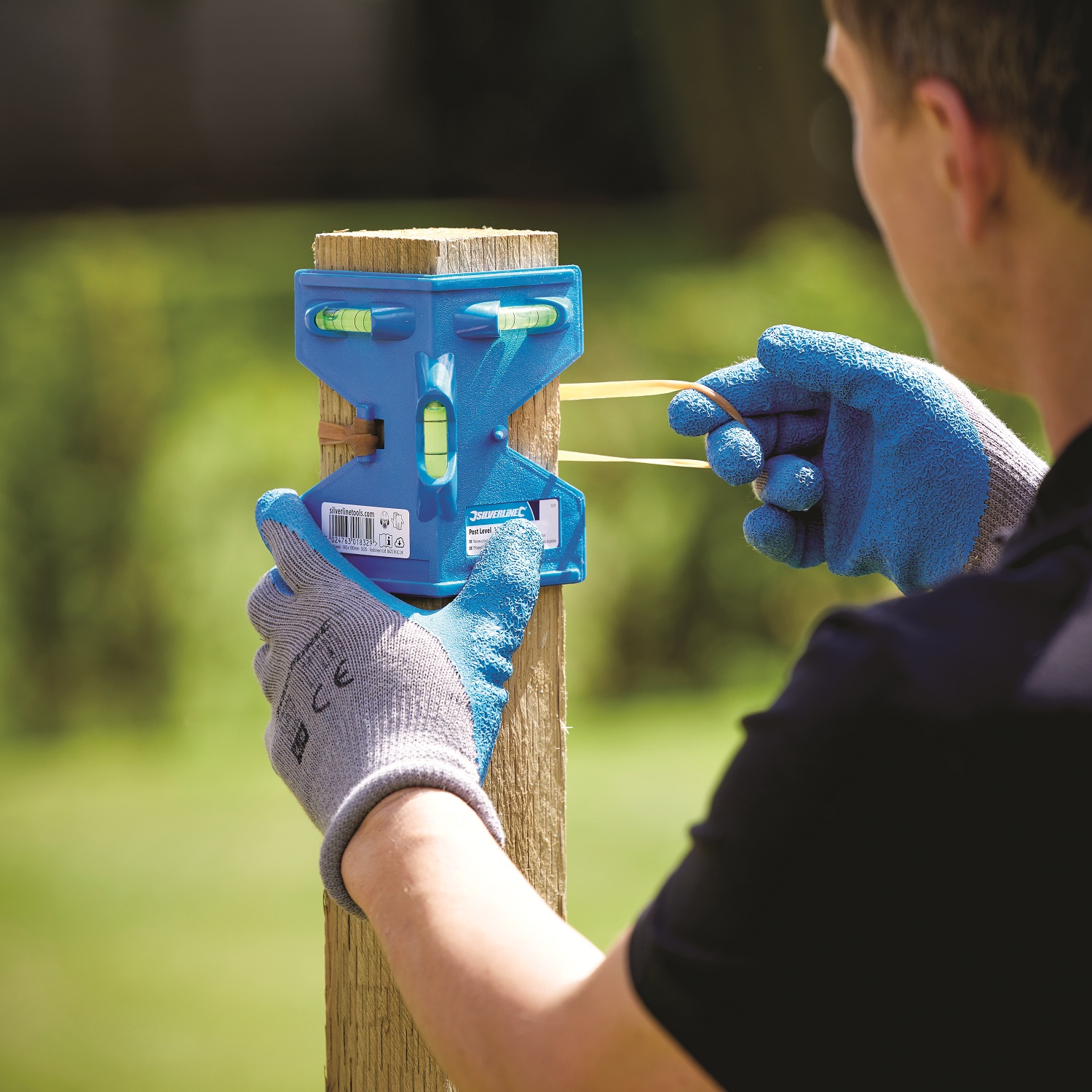 Blue Silverline 3 vial level with a timber post