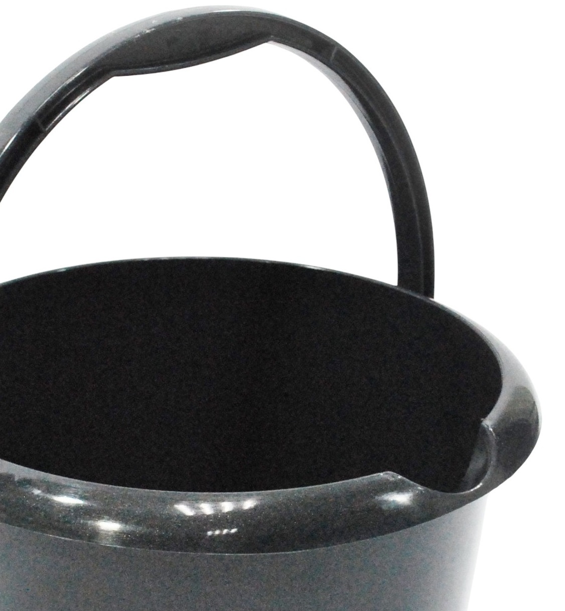 graphite-grey-household-cleaning-bucket-10-litre-closeup