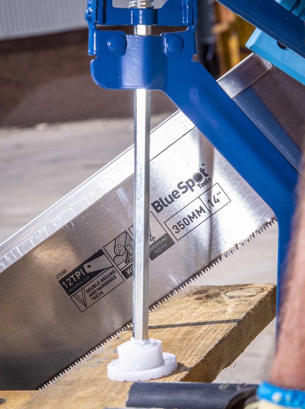 blue-spot-tools-one-handed-ratchet-clamp-150mm-6-inch-10023-bluespot-4.jpg
