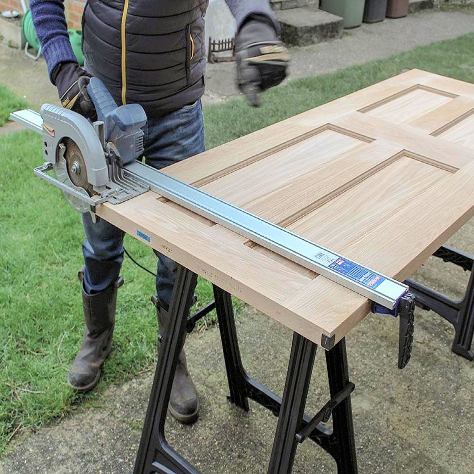faithfull-faiwtcg-900mm-1250mm-cutting-guide-rail-clamping-straight-edge-6a.jpg