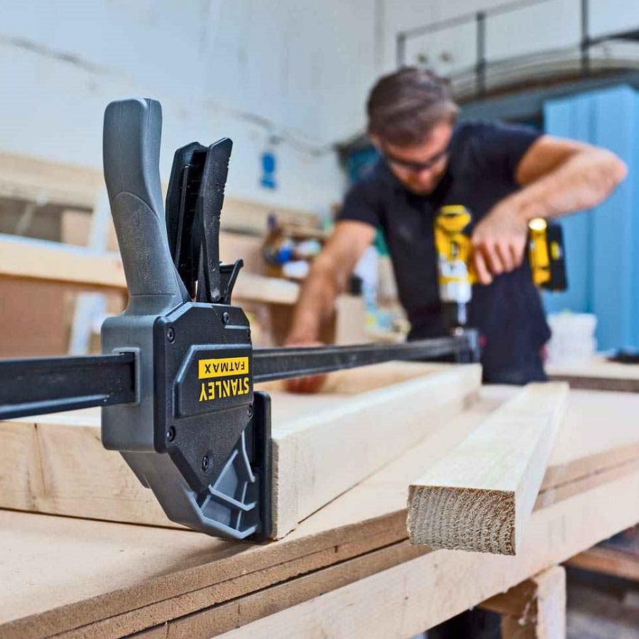 stanley-trigger-clamp-using-timber-to-timber-long-clamping.jpg
